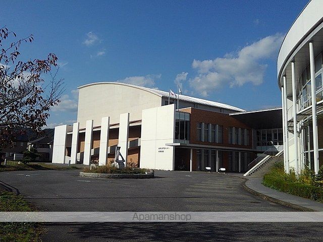 図書館　本郷生涯学習センター本郷図書館（図書館）まで1100m