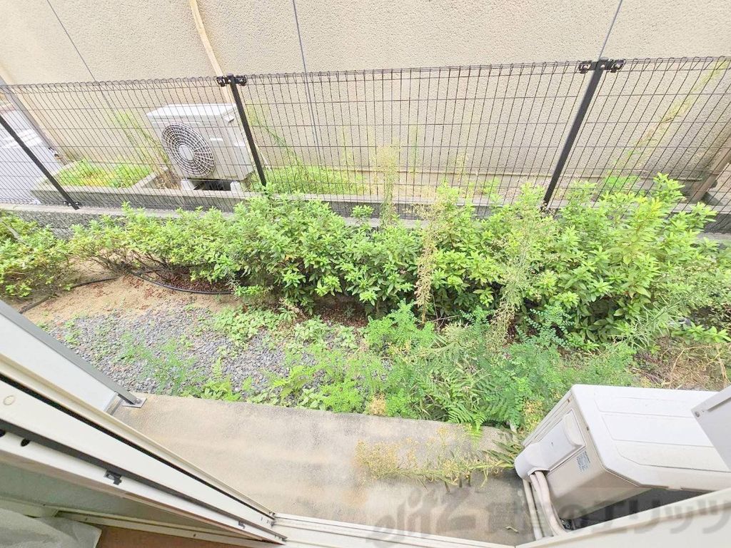 バルコニー　庭