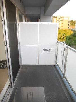 　バルコニー　ベランダ