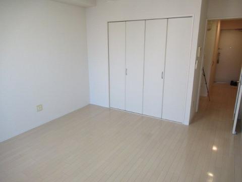 　居室・リビング　室内