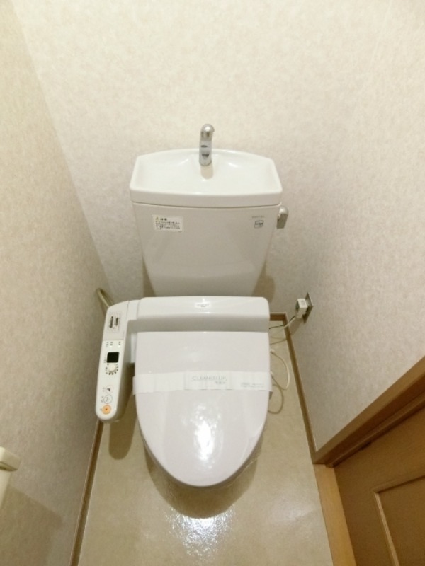 トイレ　図面と現状に相違がある場合には現状を優先