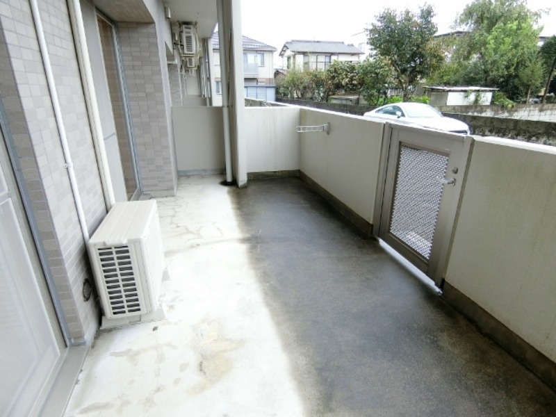 バルコニー　図面と現状に相違がある場合には現状を優先