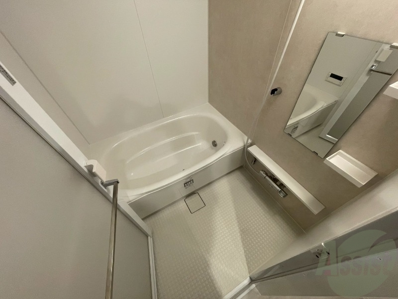 バス・シャワールーム　お風呂になります。一日の疲れを癒してくださいね。