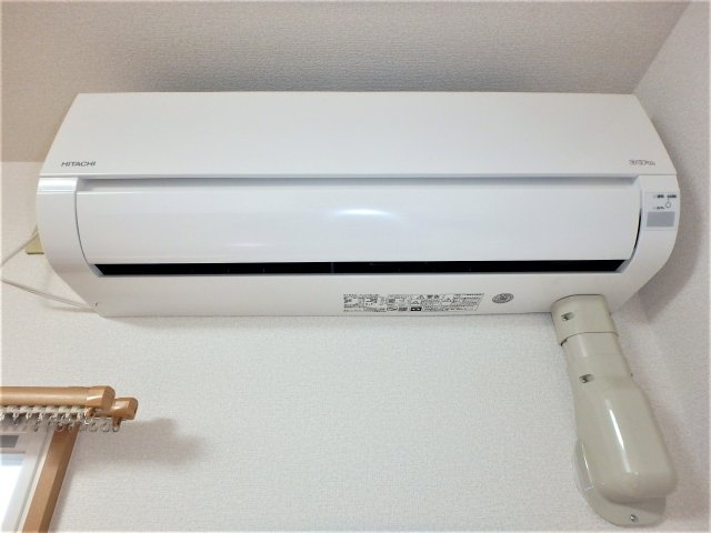 その他設備　リビングと洋室にエアコン１基ずつ設置済みです☆