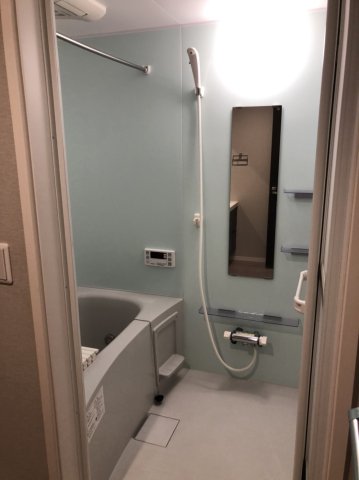 バス・シャワールーム　うれしい追い炊き機能付き！ ※別室　参考写真※