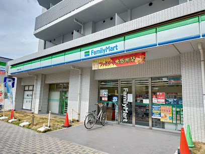 コンビニ　ファミリーマート江東南砂四丁目店（コンビニ）まで296m