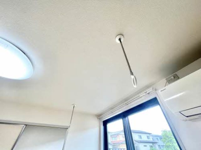 その他設備　室内物干し