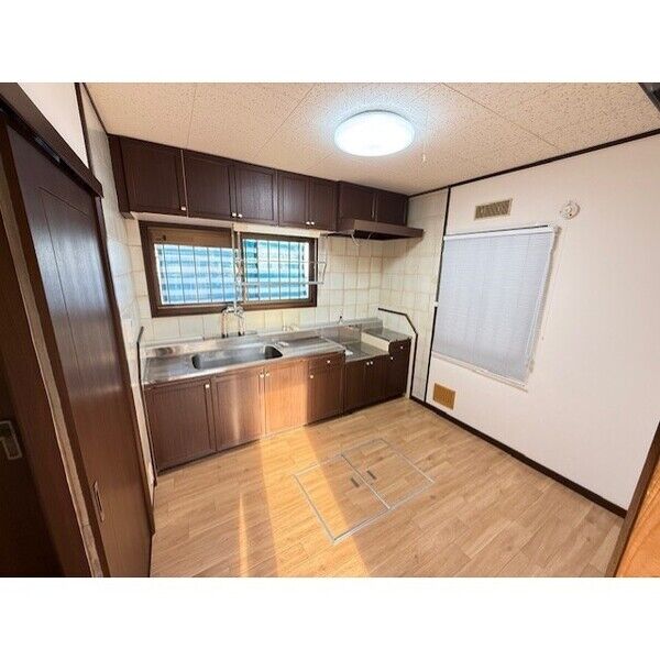 キッチン　使いやすい独立型キッチンです。