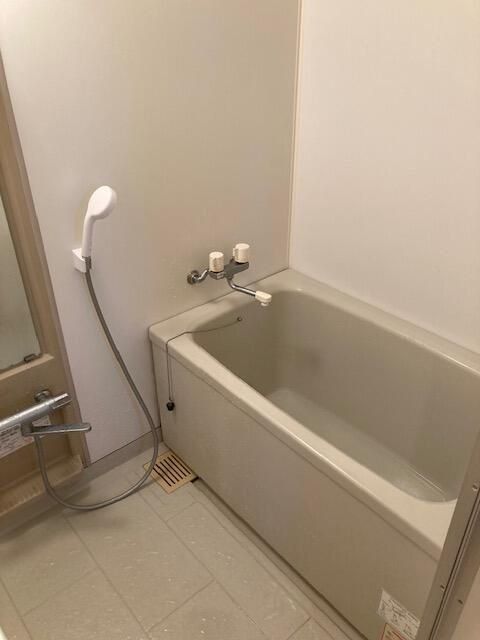 バス・シャワールーム　バス