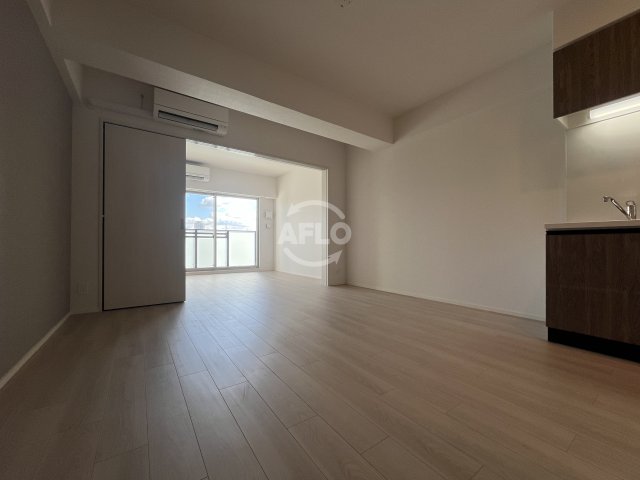 居室・リビング　スプランディッド上本町WESTII　リビング