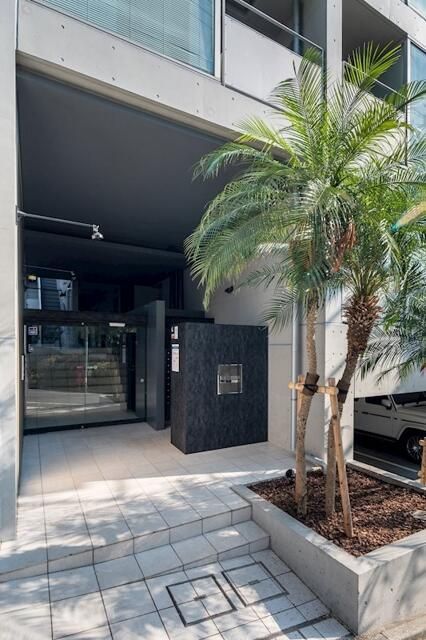 エントランス　清潔なエントランスです