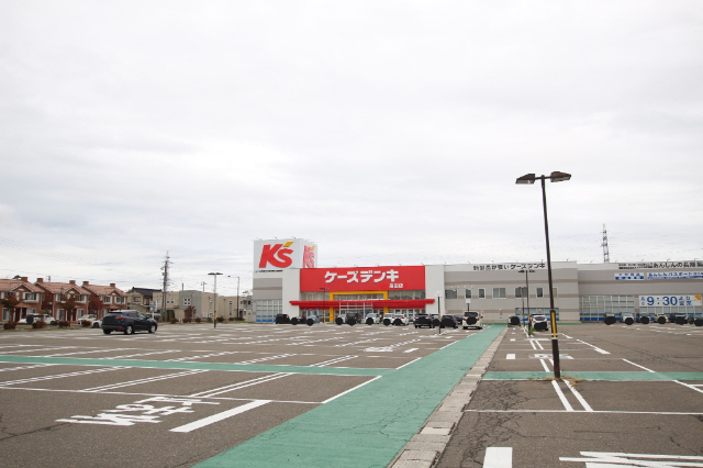 ホームセンター　ケーズデンキ高田店（ホームセンター）まで2164m