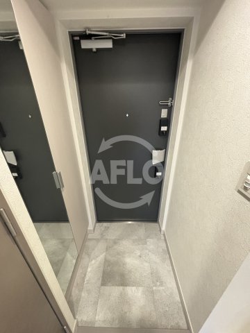 玄関　プレサンス鶴橋トレヴィエ　玄関