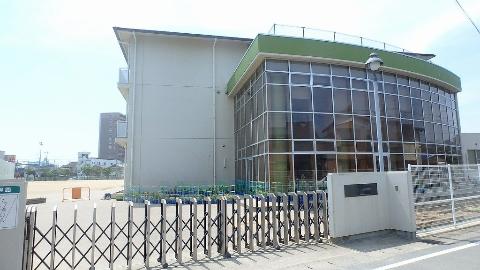 その他　伊勢市立有緝小学校（その他）まで698m