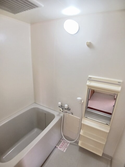 バス・シャワールーム　バス