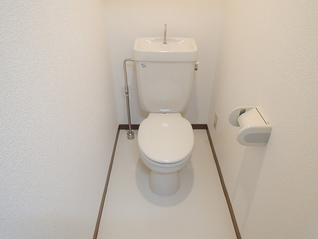 ＪＲ仙山線 北山駅 徒歩6分 4階建 築30年のトイレ写真
