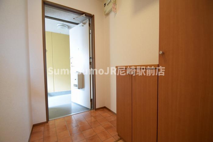 玄関　明るい玄関です