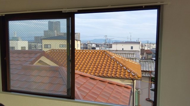 眺望　晴れた日は生駒山の山頂が見えます