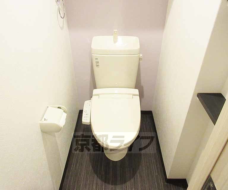 トイレ　ウォシュレットついています