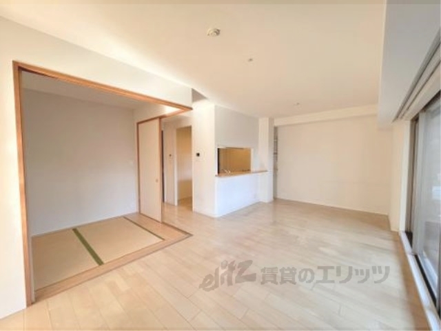 居室・リビング　リビング