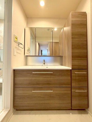 洗面設備　★収納たっぷりのシャンプードレッサー★