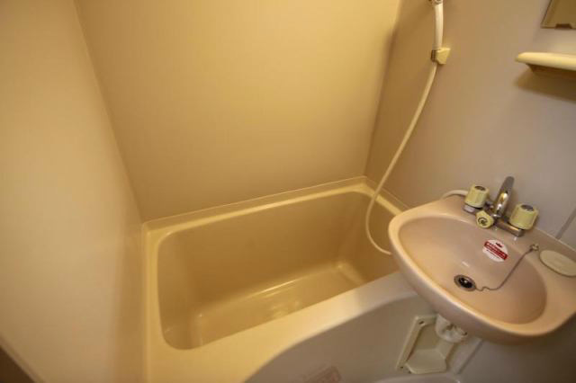 バス・シャワールーム　現況優先