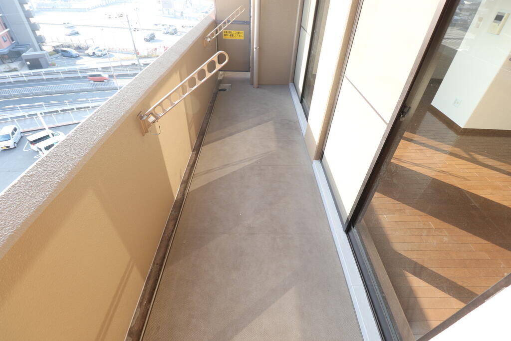 バルコニー　バルコニー