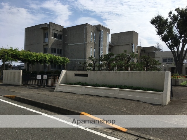 中学校　相模原市立上溝南中学校（中学校）まで601m