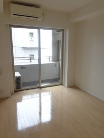 居室・リビング　別号室参考画像