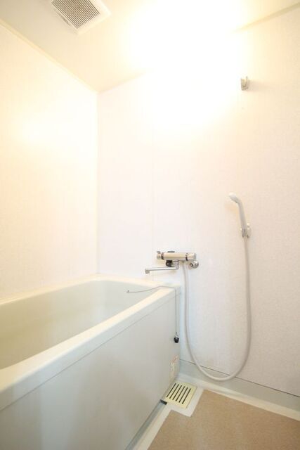 バス・シャワールーム　別室の参考写真です。※現況優先