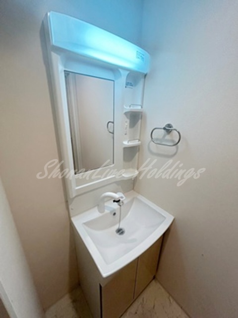 洗面設備　人気の独立洗面台♪