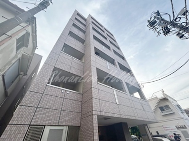 建物外観　7階建てマンション♪