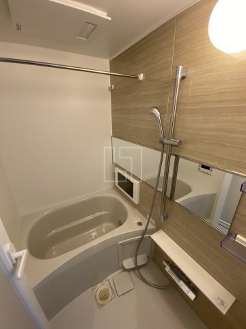 バス・シャワールーム　ラクラス本町東　浴室