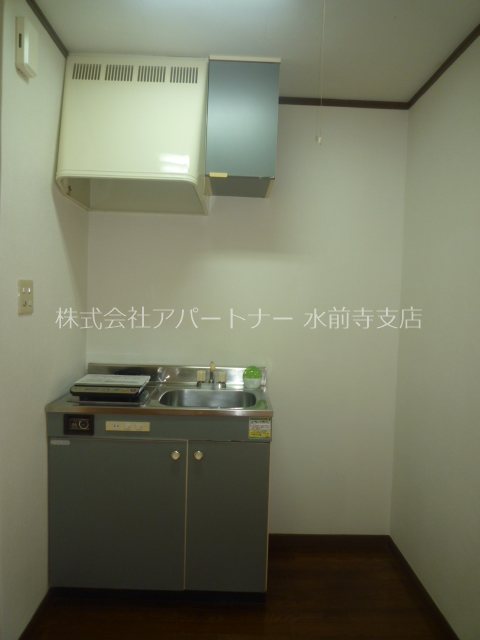 キッチン　IHクッキングヒーター付き！