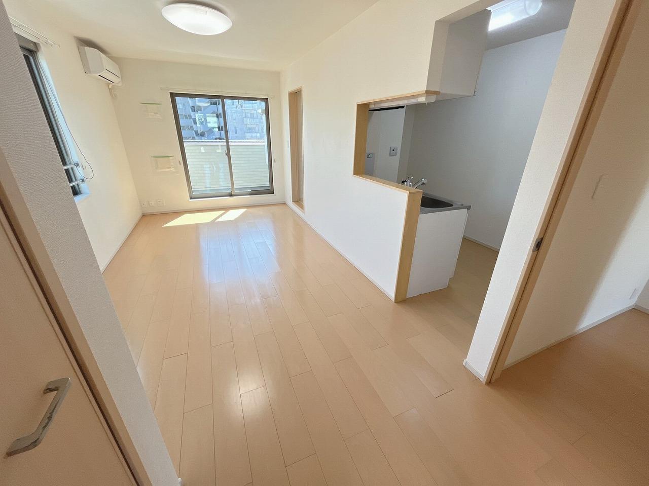 居室・リビング　リビング・エアコン完備