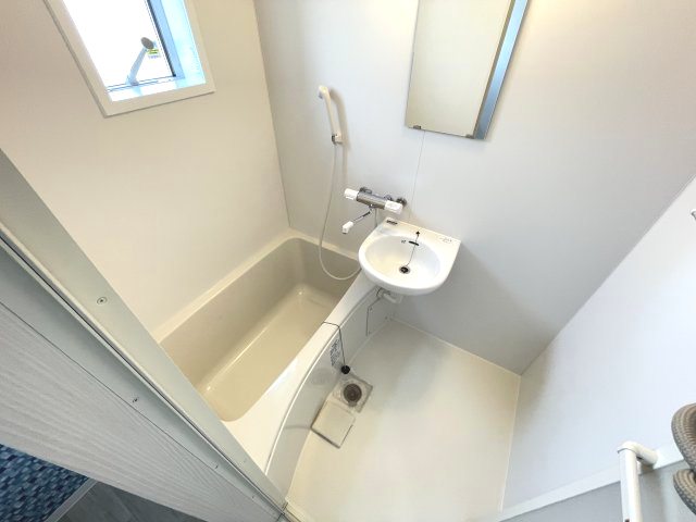 バス・シャワールーム　お風呂で日々の疲れを落としましょう