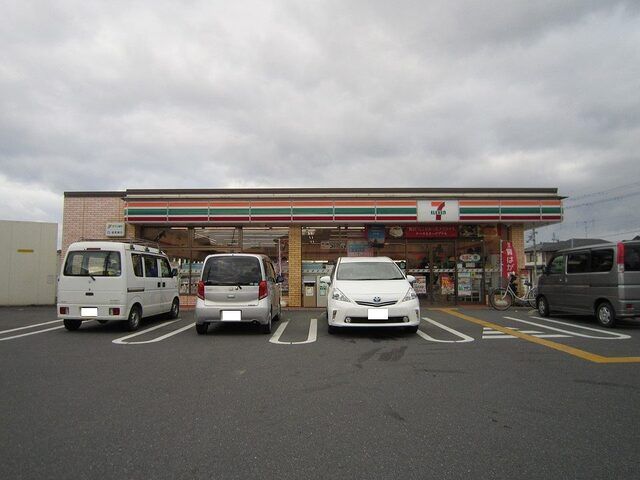 コンビニ　セブンイレブン近江八幡土田町店（コンビニ）まで900m