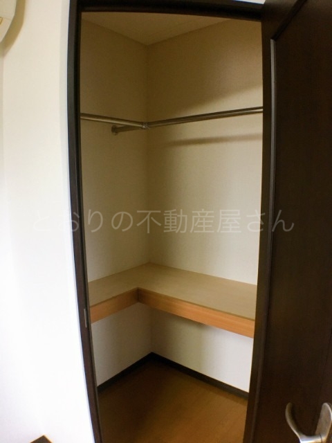 収納　ウォークインクローゼット