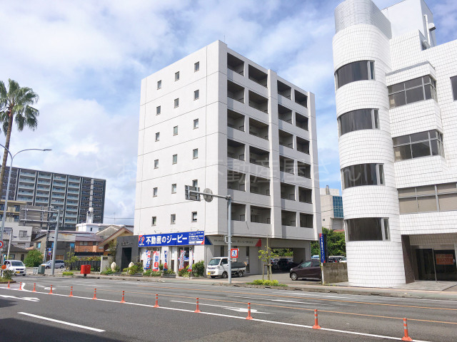 建物外観　ＥＸＥＳＳ－Ａｒｃ　外観