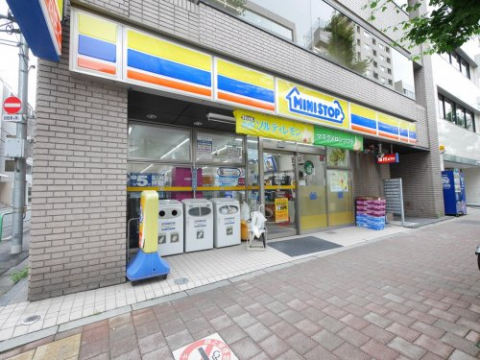 コンビニ　ミニストップ岩本町２丁目店（コンビニ）まで48m