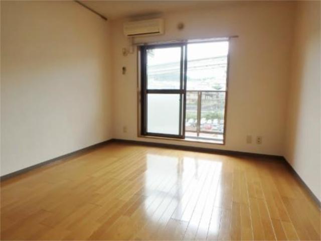 居室・リビング　明るいお部屋です