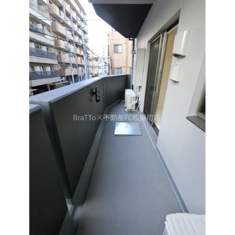 バルコニー　バルコニー