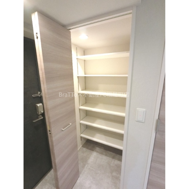 玄関　収納（シューズインクローク）