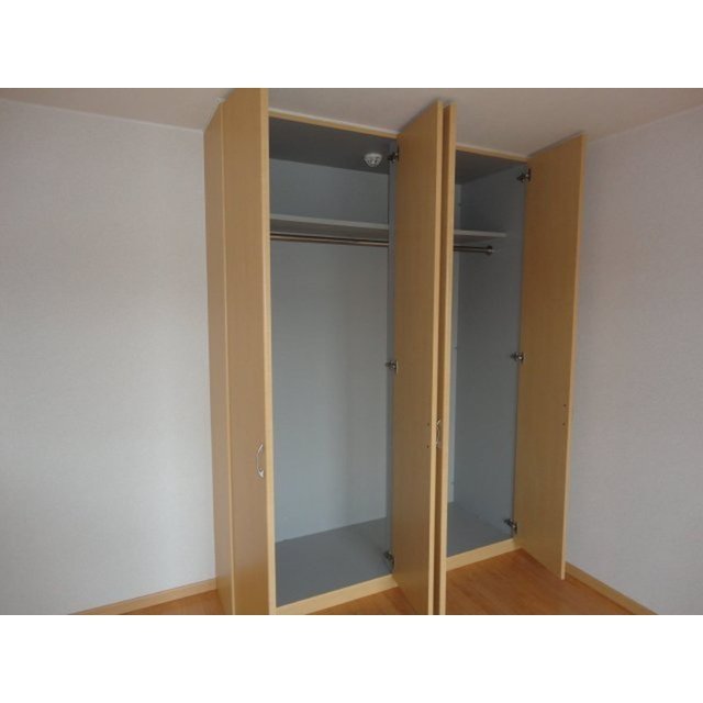 収納　洋室東側