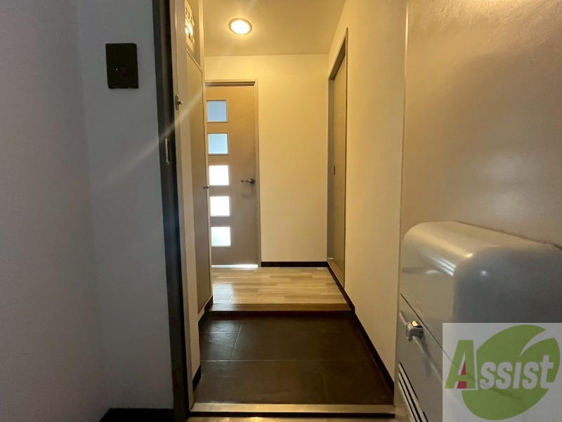 玄関　玄関から見た景色はこちらです。イメージできますか。