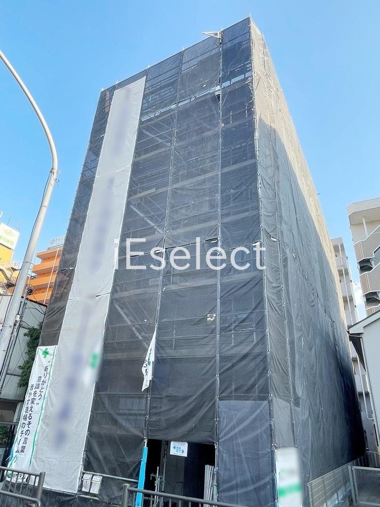 エントランス　防音性などに優れた鉄筋コンクリート造！