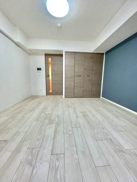 居室・リビング　反転タイプ