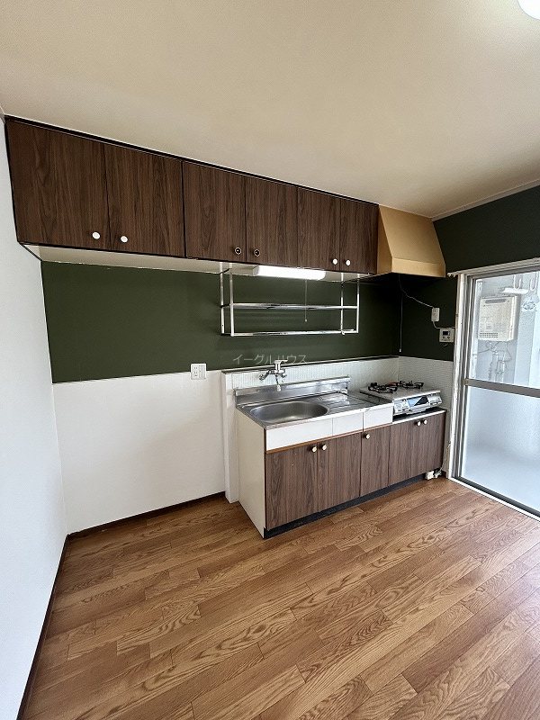 キッチン　写真は別のお部屋のものになります。