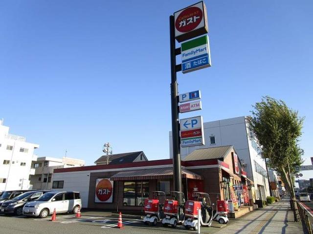 飲食店　ガスト鹿児島草牟田店（飲食店）まで448m