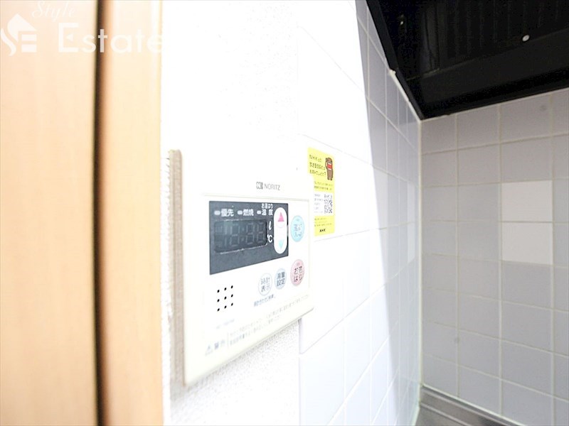 その他設備　給湯器